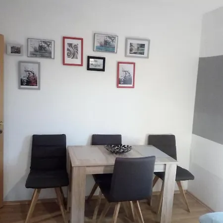 Konukevi Tirol Presseggersee