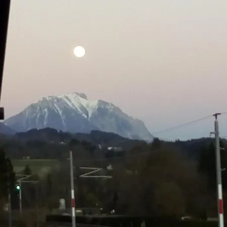 בית הארחה Tirol 4*