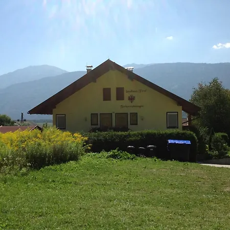 בית הארחה Tirol פרסגרזי